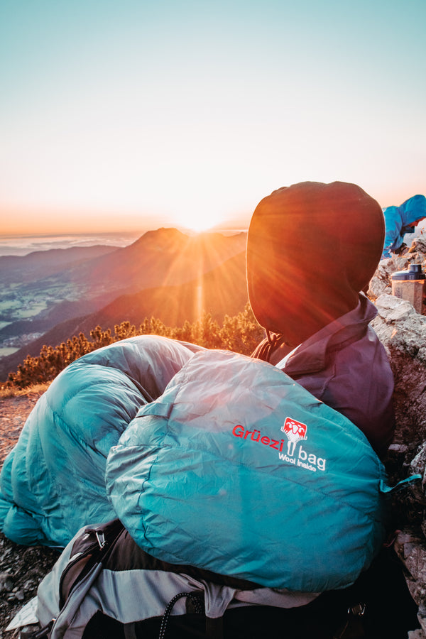Photo competition in the alpine. Main prize a Grüezi bag sleeping bag