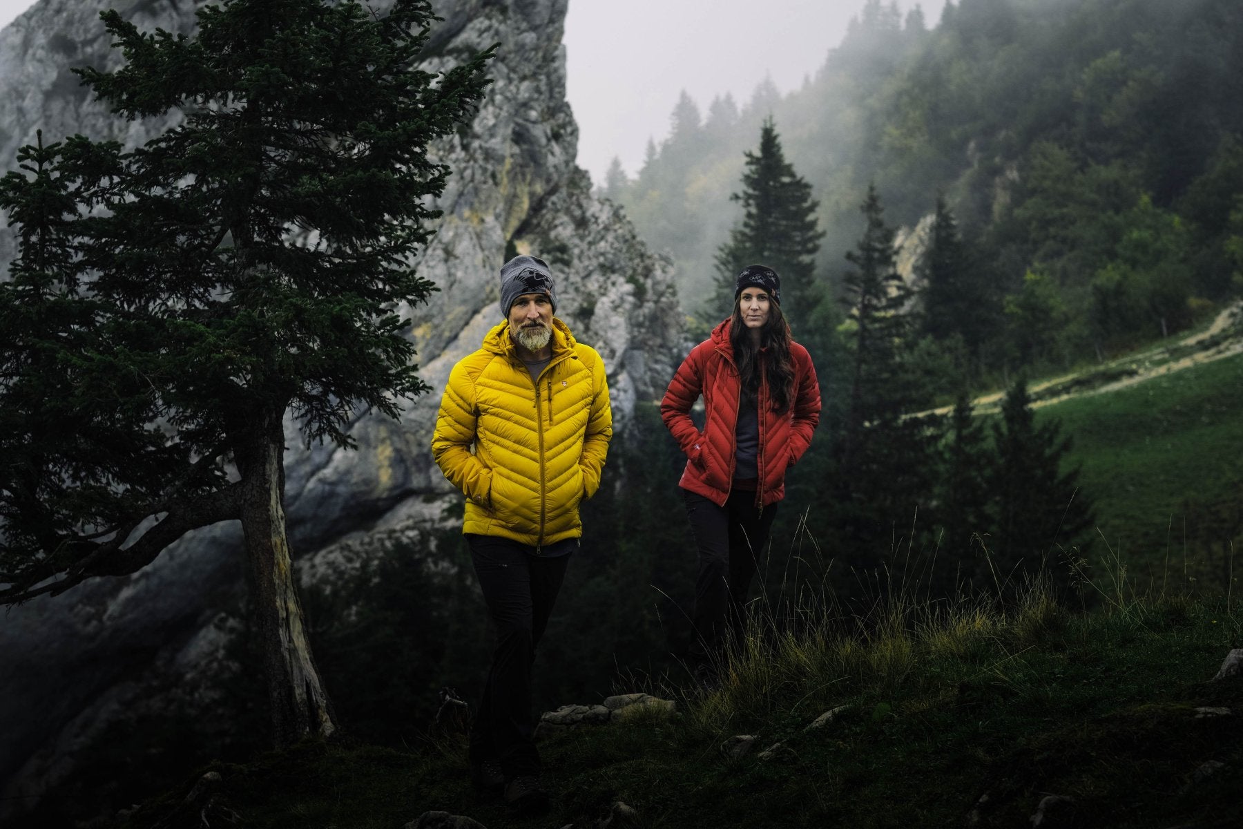 Isolations-bekleidung aus DownWool, Silkwool und Almwolle..