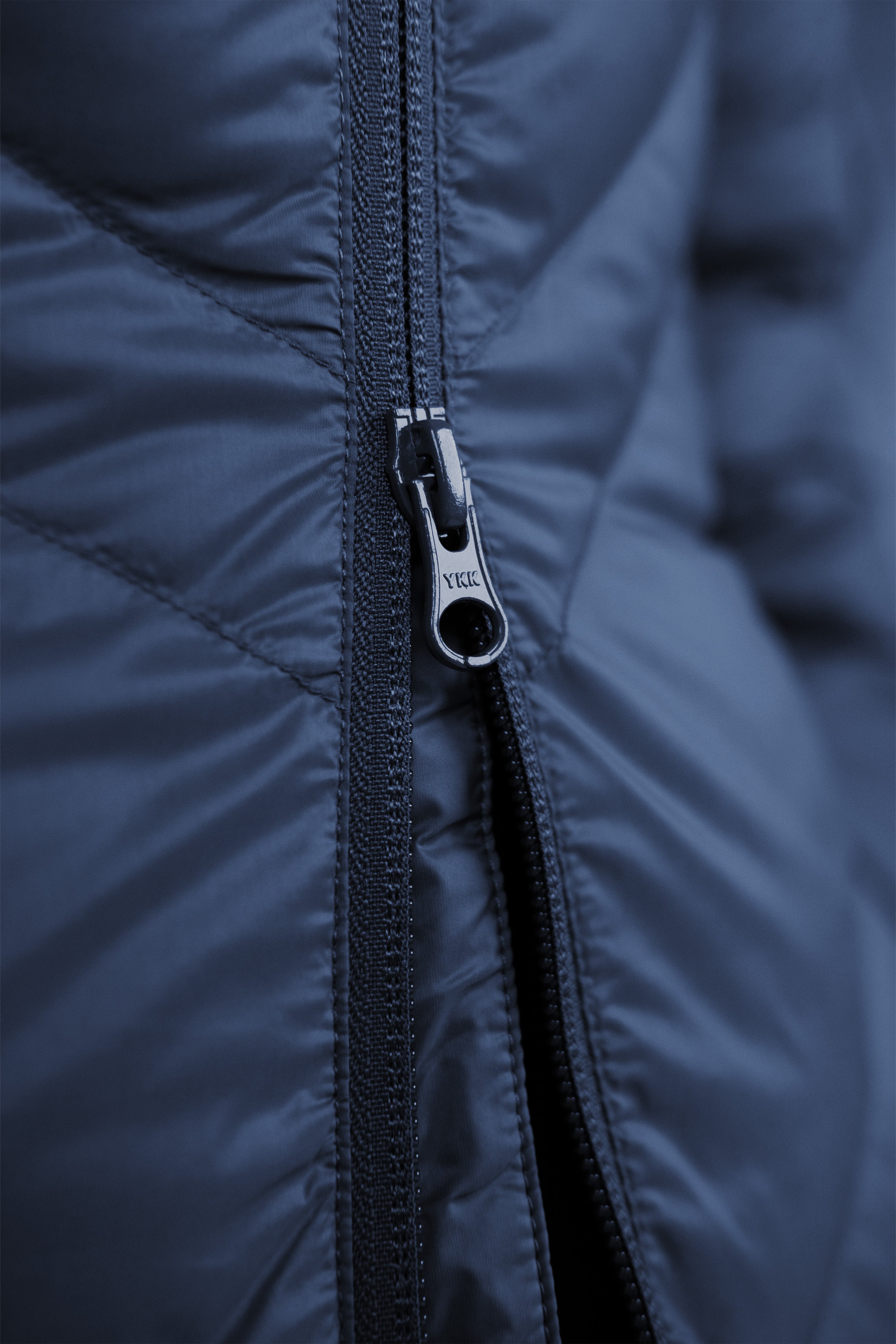 Grüezi bag Senseful DownWool Jacket M - YKK Zwei-Wege-Reißverschluss