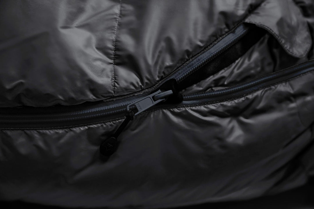 Schlafsack DownWool Subzero 2.0 Black edition Regular Reißverschluss