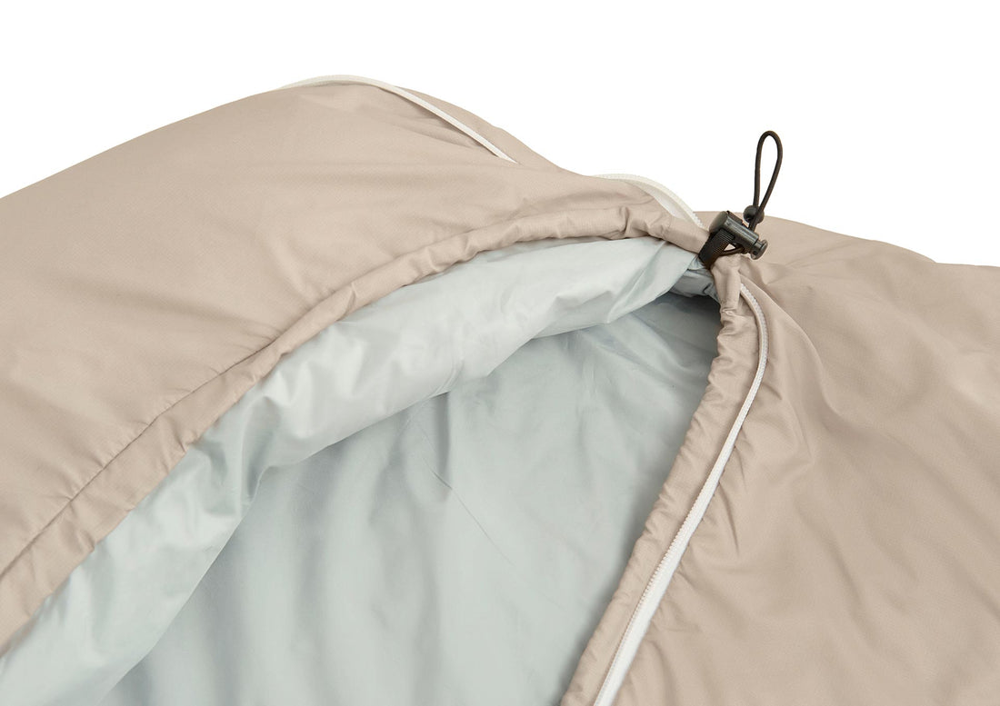 Einstellbare Kapuze mit Face Baffle